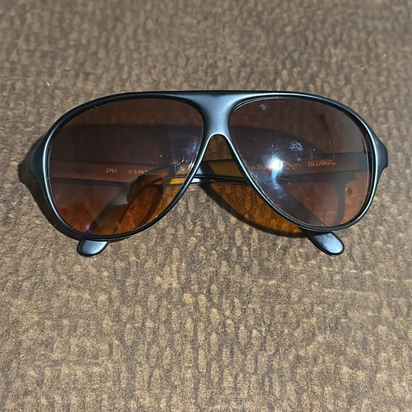Nikki Sixx BluBlocker Sunglasses - Picture 2 of 13